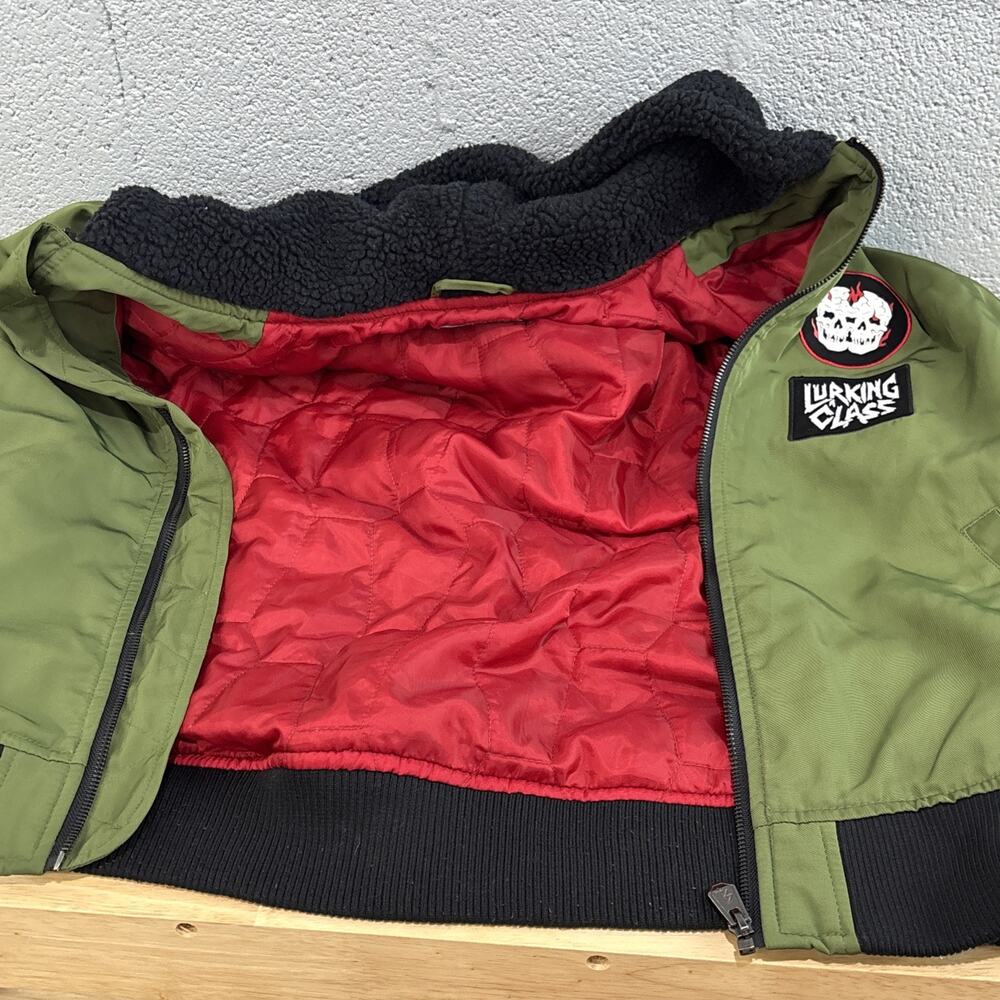 Lurking Class by Sketchy Tank Bomber Jacket Green Skull Patches Men's Large - Picture 11 of 14
